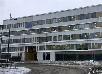 Matinkylän lukion rakennustyöt valmistuneet – elinkaariviisas lukio 900 opiskelijalle aloittaa tänään toimintansa