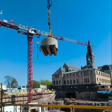 Kansallismuseon laajennusosan peruskiveen muurattiin presidentin tervehdys tulevaisuuteen