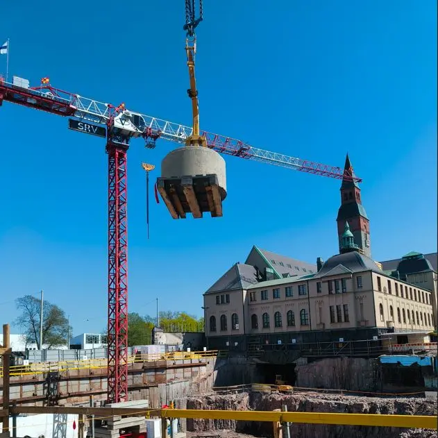 Kansallismuseon lisärakennuksen peruskiven muuraus.JPG