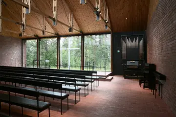 Otaniemen kappeli.jpg