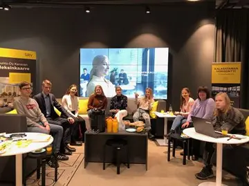 SRV:n Meidän kaupunki -nuorisopaneeli lähti pohtimaan tulevaisuuden kestäviä kaupunkeja