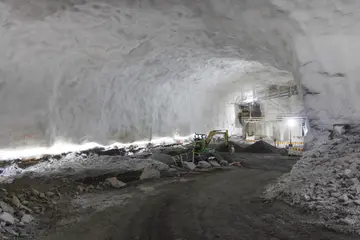 Lempäälän uimahalli-kylpylä_Peruskivenmuuraustilaisuus.JPG