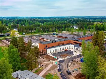 Uusi oikeuspsykiatrian sairaalarakennus valmistui Ohkolaan – toiminta alkaa syksyllä 2026